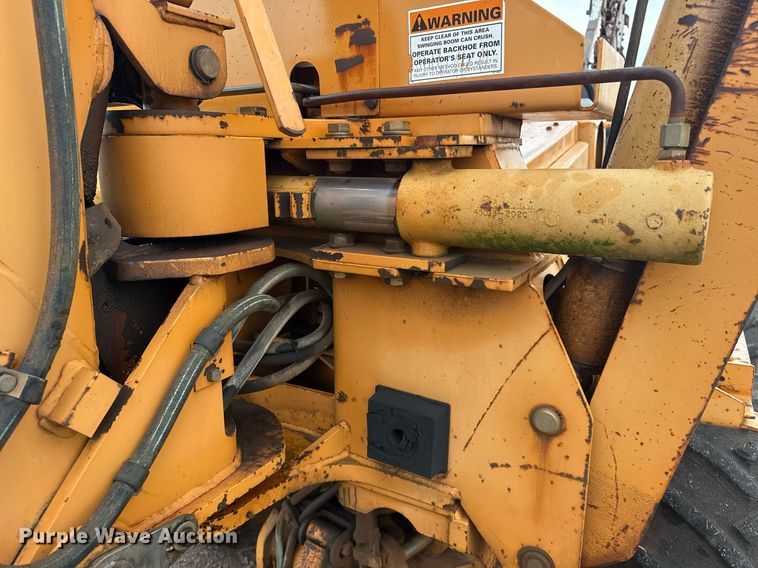 image for item DS3780 1996 Case 560 trencher