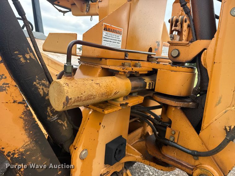 image for item DS3780 1996 Case 560 trencher