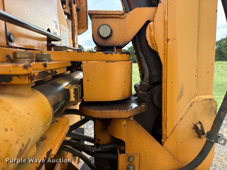 image for item DS3780 1996 Case 560 trencher