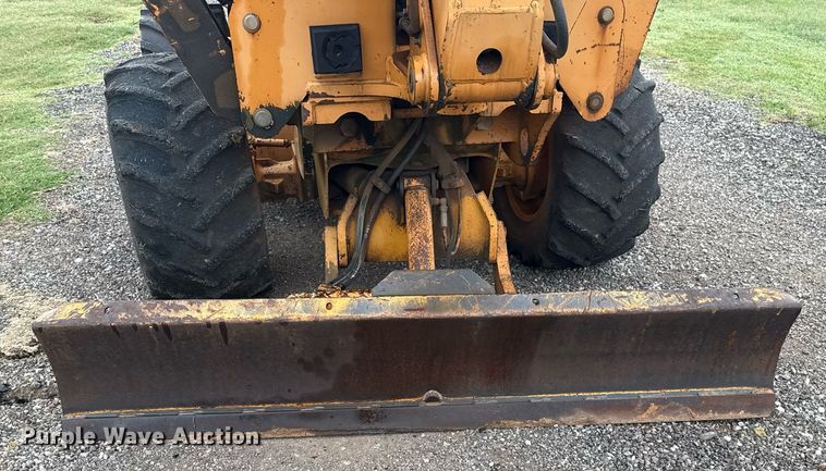 image for item DS3780 1996 Case 560 trencher