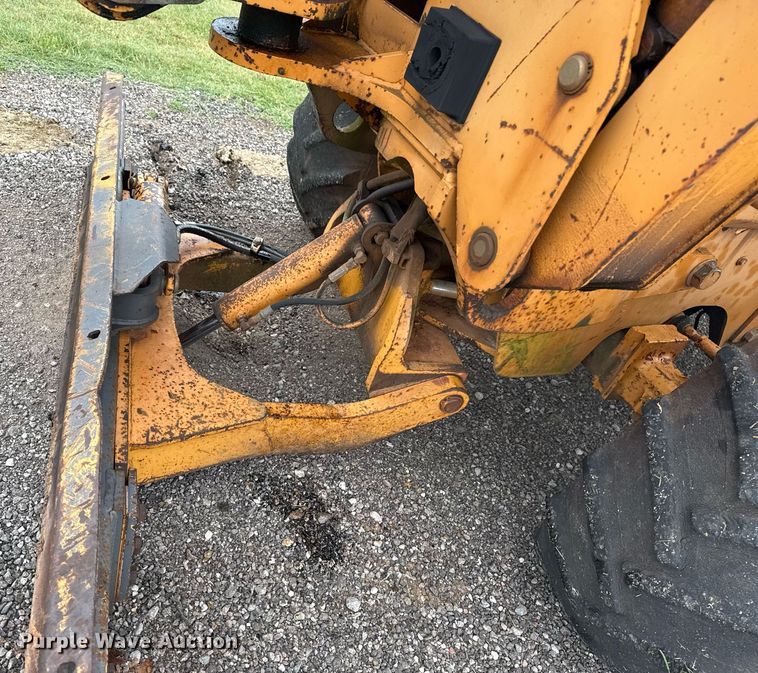 image for item DS3780 1996 Case 560 trencher