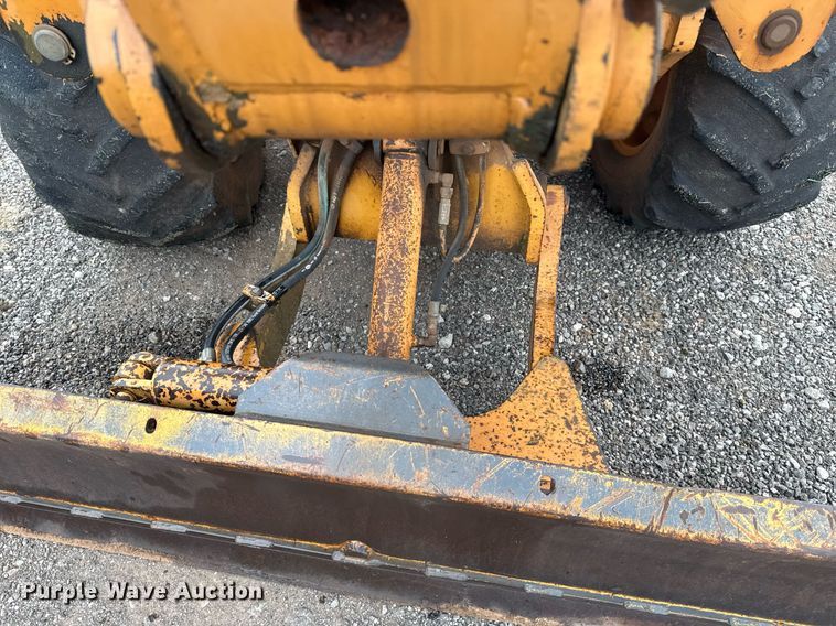 image for item DS3780 1996 Case 560 trencher