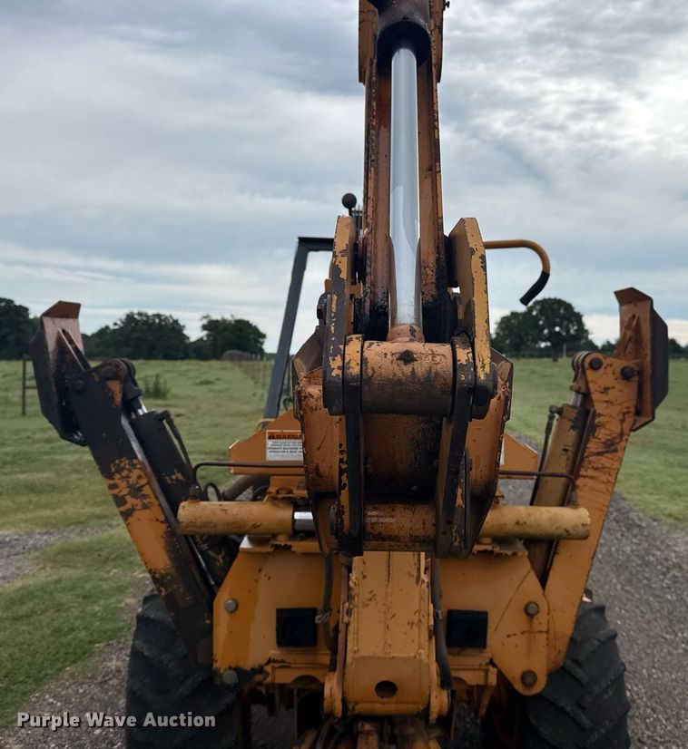 image for item DS3780 1996 Case 560 trencher