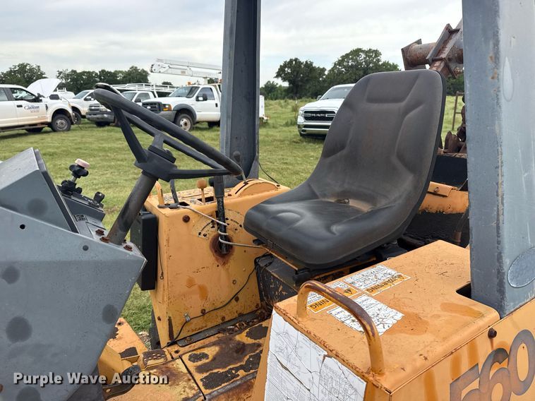 image for item DS3780 1996 Case 560 trencher