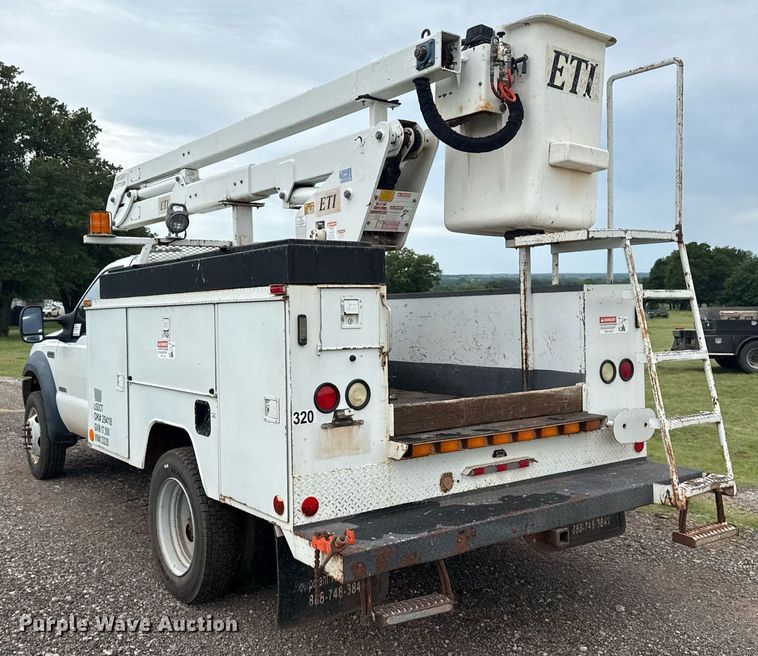 image for item DS3781 2006 Ford F550  bucket truck