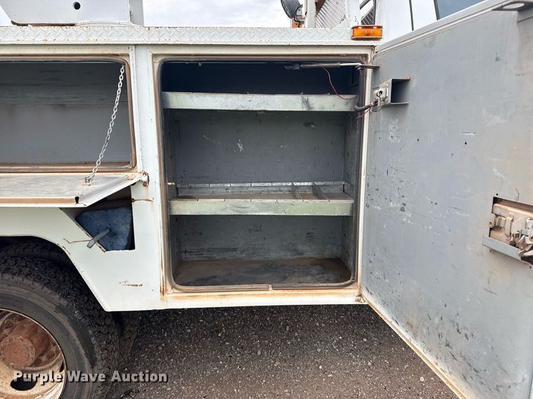 image for item DS3781 2006 Ford F550  bucket truck