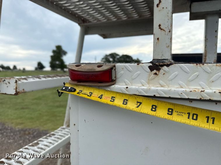 image for item DS3781 2006 Ford F550  bucket truck