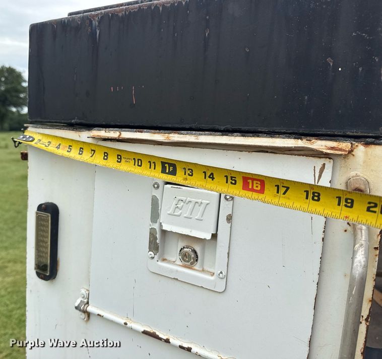 image for item DS3781 2006 Ford F550  bucket truck