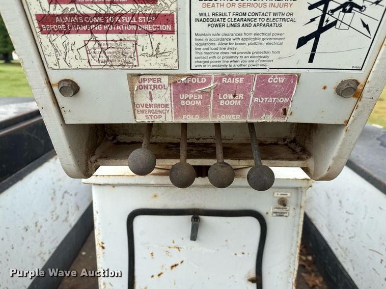 image for item DS3781 2006 Ford F550  bucket truck