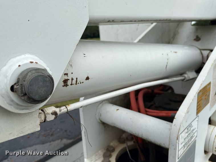 image for item DS3781 2006 Ford F550  bucket truck