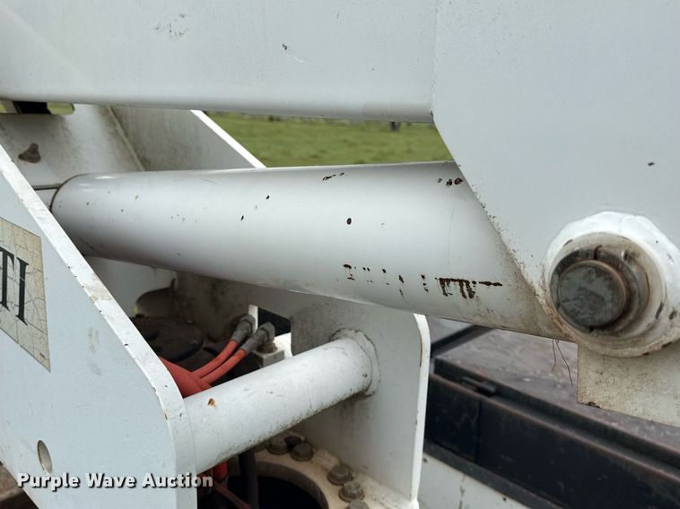 image for item DS3781 2006 Ford F550  bucket truck