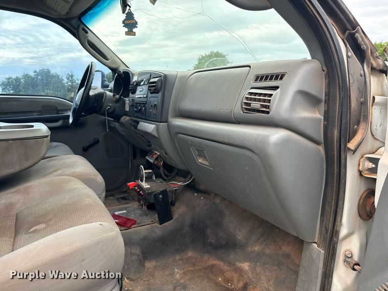 image for item DS3781 2006 Ford F550  bucket truck