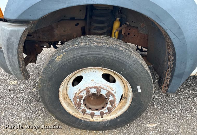 image for item DS3781 2006 Ford F550  bucket truck