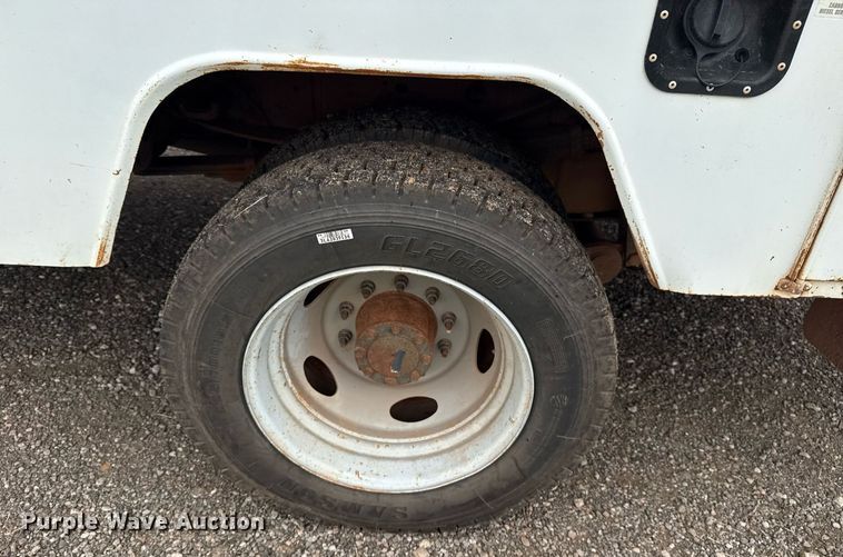image for item DS3781 2006 Ford F550  bucket truck