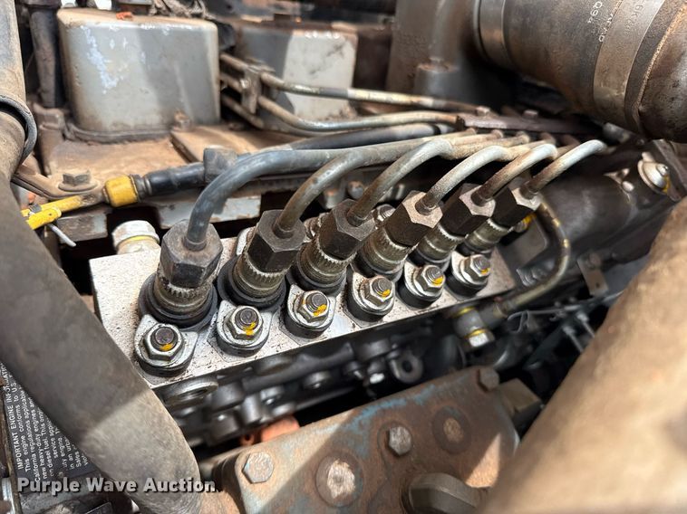 image for item DS3787 1995 Ford F800 digger derrick truck