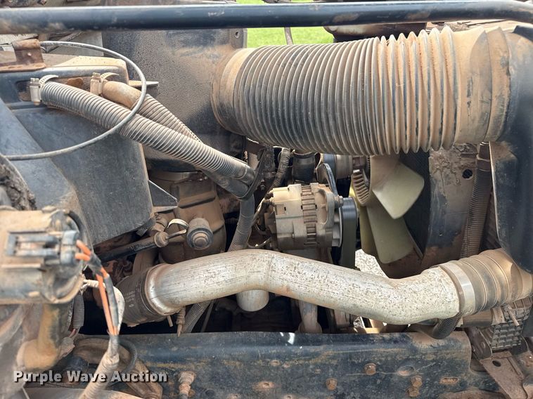 image for item DS3787 1995 Ford F800 digger derrick truck