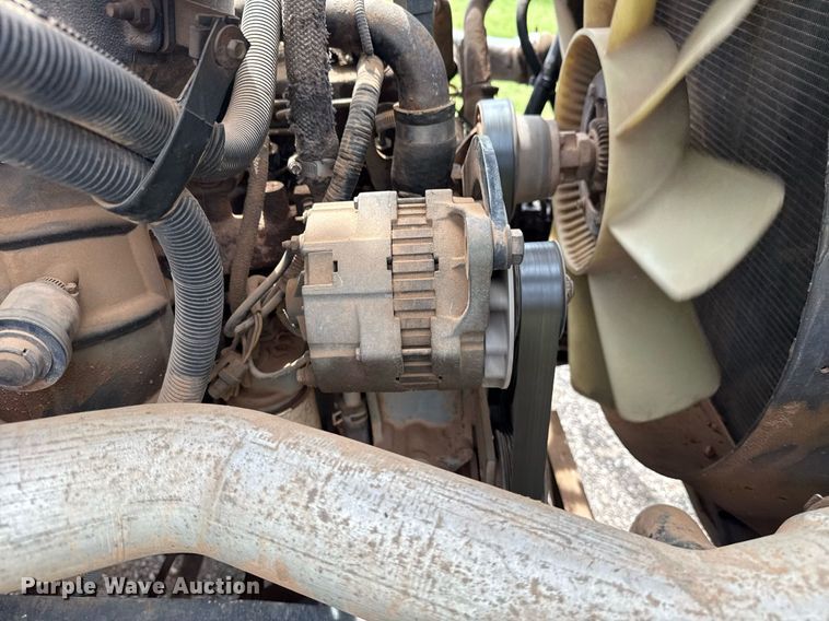 image for item DS3787 1995 Ford F800 digger derrick truck