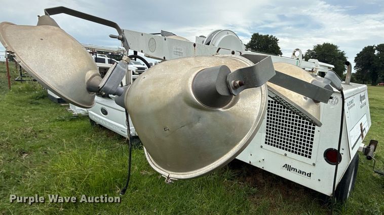 image for item DS3790 Allmand Maxi-Lite 20330 light plant