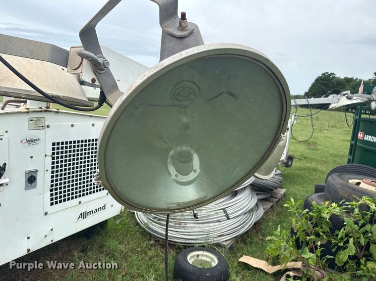 image for item DS3790 Allmand Maxi-Lite 20330 light plant