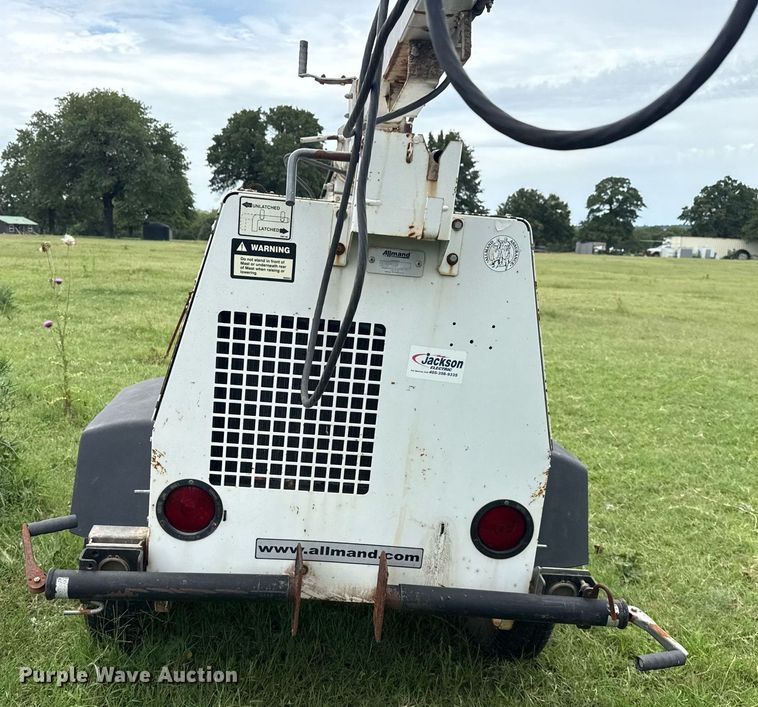 image for item DS3791 Allmand light plant