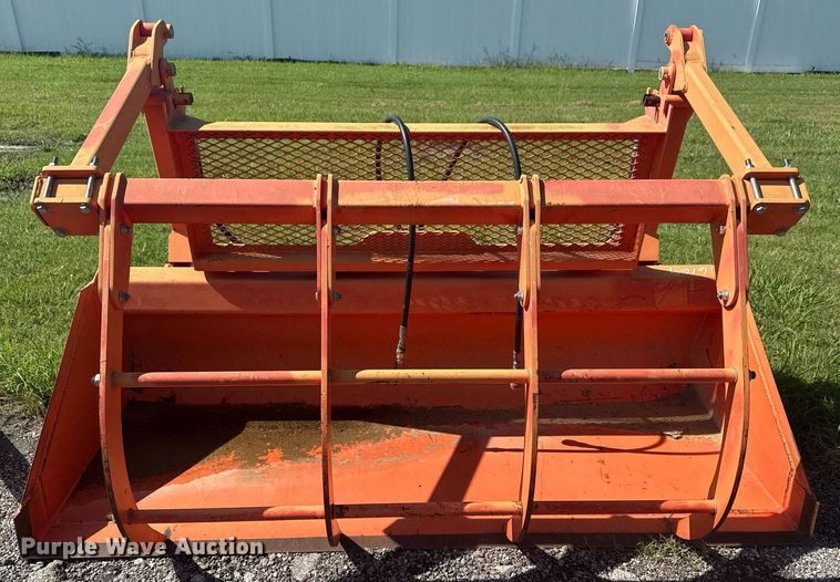 image for item DS3816 Kubota M9248 skid steer grapple bucket