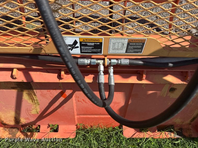 image for item DS3816 Kubota M9248 skid steer grapple bucket