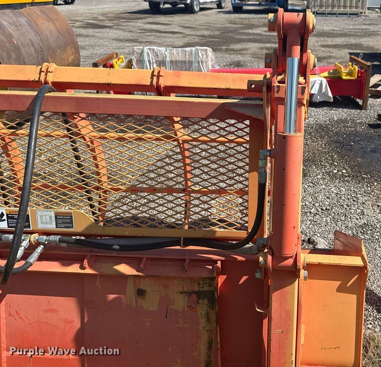 image for item DS3816 Kubota M9248 skid steer grapple bucket