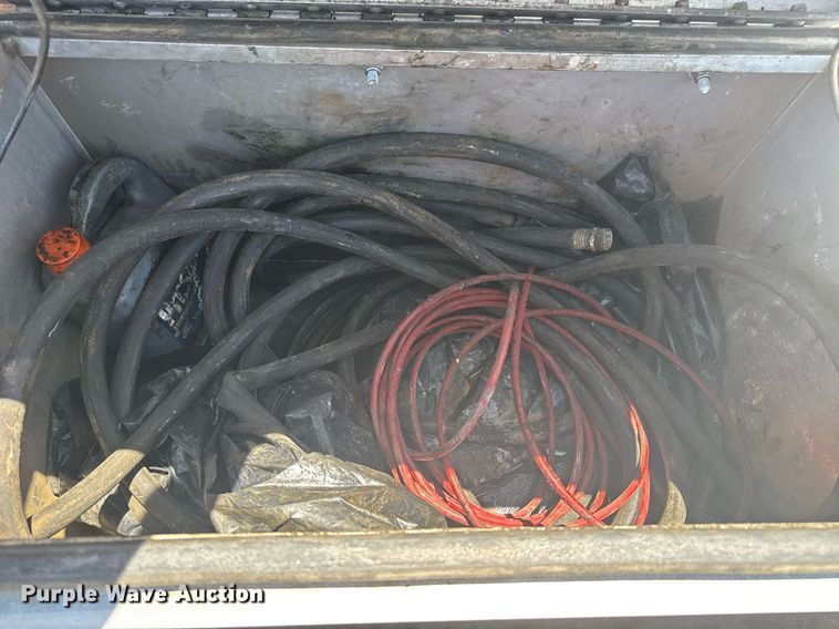 image for item DS3819 2013 Peterbilt 388 vacuum truck