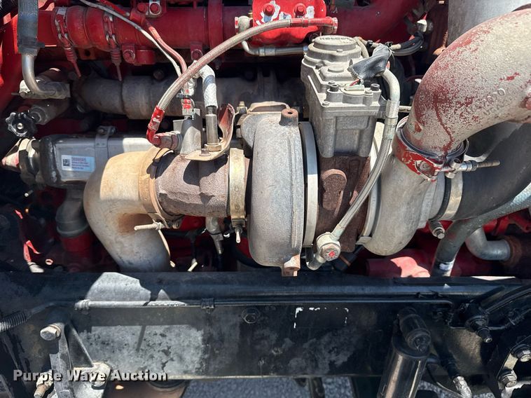 image for item DS3819 2013 Peterbilt 388 vacuum truck