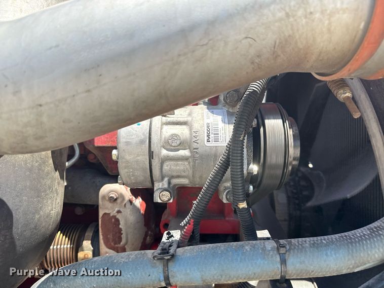 image for item DS3819 2013 Peterbilt 388 vacuum truck