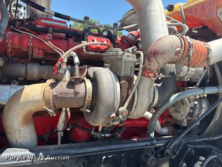 image for item DS3819 2013 Peterbilt 388 vacuum truck