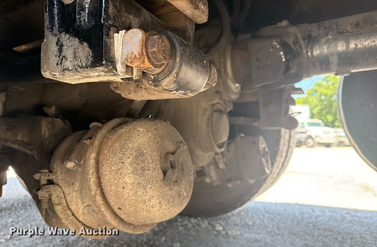 image for item DS3819 2013 Peterbilt 388 vacuum truck