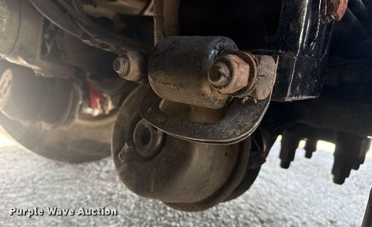 image for item DS3819 2013 Peterbilt 388 vacuum truck