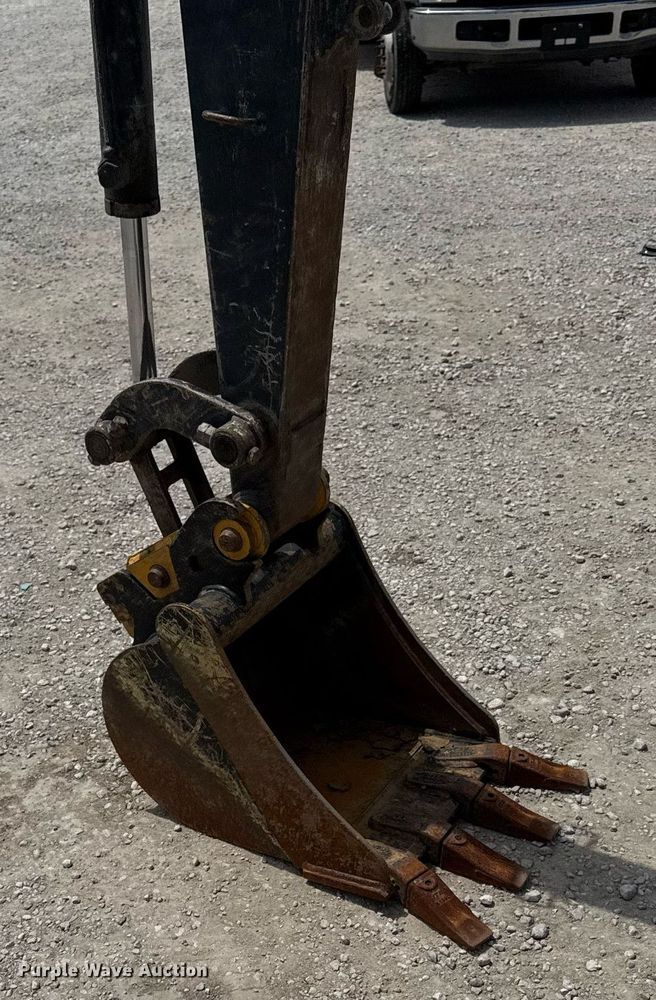 image for item DS4375 2013 John Deere 35D mini excavator