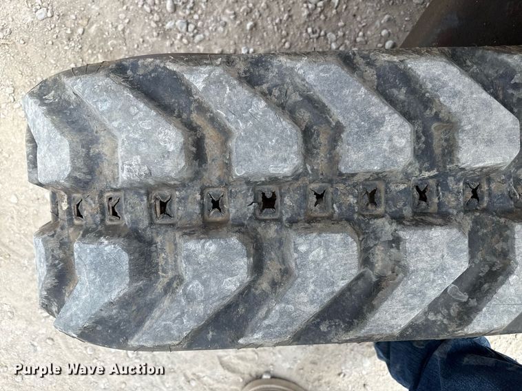 image for item DS4375 2013 John Deere 35D mini excavator