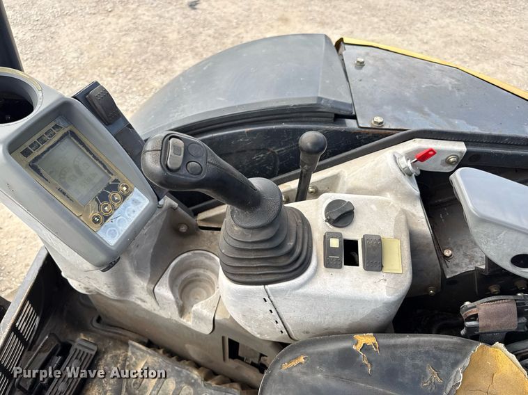 image for item DS4376 2016 John Deere 35G mini excavator