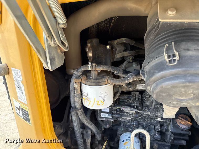 image for item DS4376 2016 John Deere 35G mini excavator