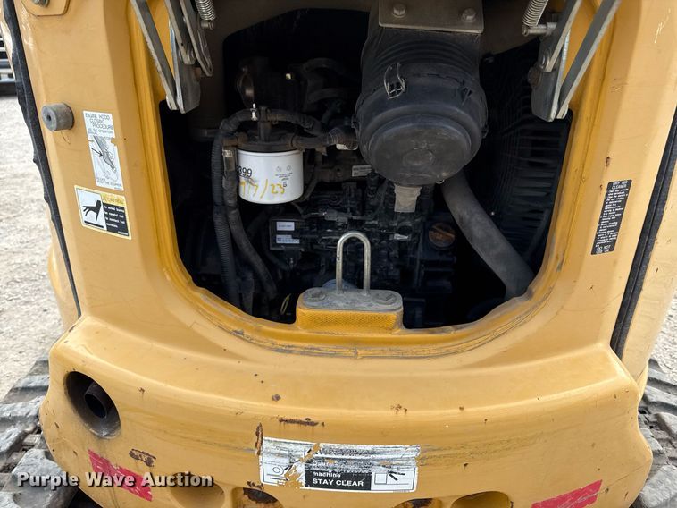 image for item DS4376 2016 John Deere 35G mini excavator