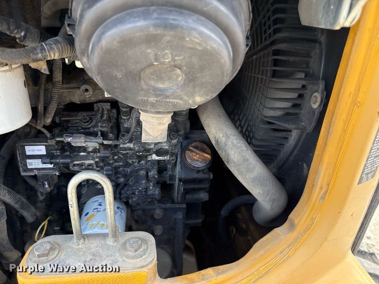 image for item DS4376 2016 John Deere 35G mini excavator