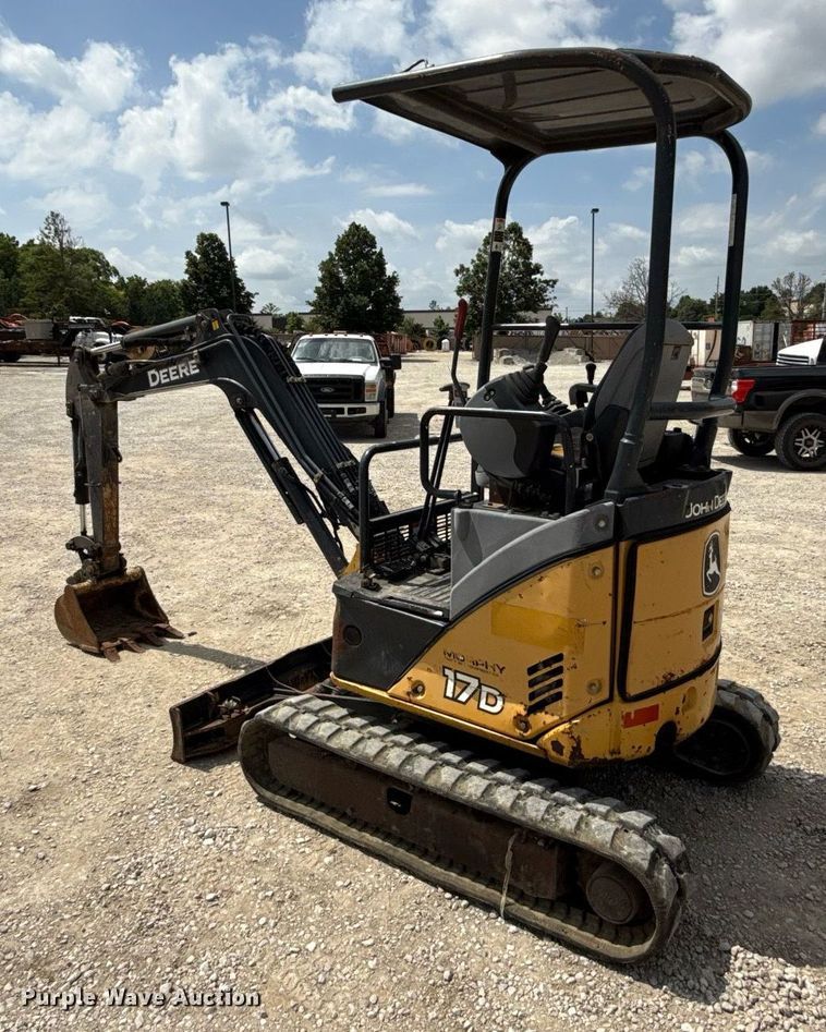 image for item DS4377 2012 John Deere 17D mini excavator