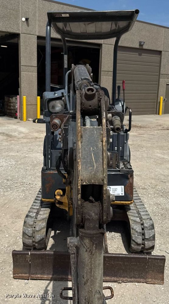 image for item DS4377 2012 John Deere 17D mini excavator