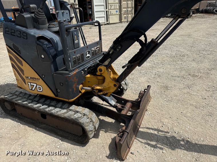 image for item DS4377 2012 John Deere 17D mini excavator