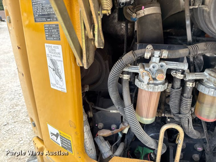 image for item DS4377 2012 John Deere 17D mini excavator