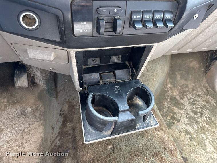 image for item DS4379 2008 Ford F550 utility / service truck