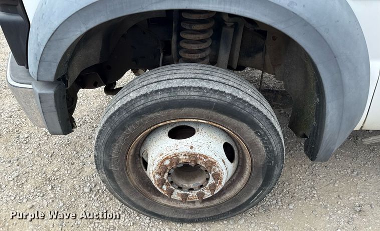 image for item DS4379 2008 Ford F550 utility / service truck
