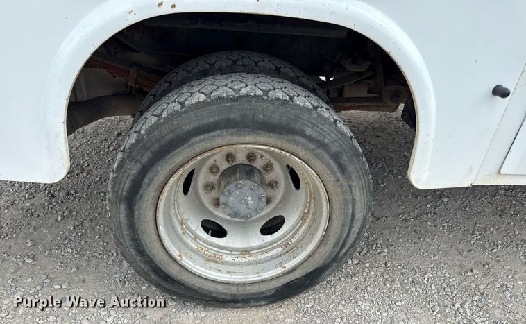 image for item DS4379 2008 Ford F550 utility / service truck