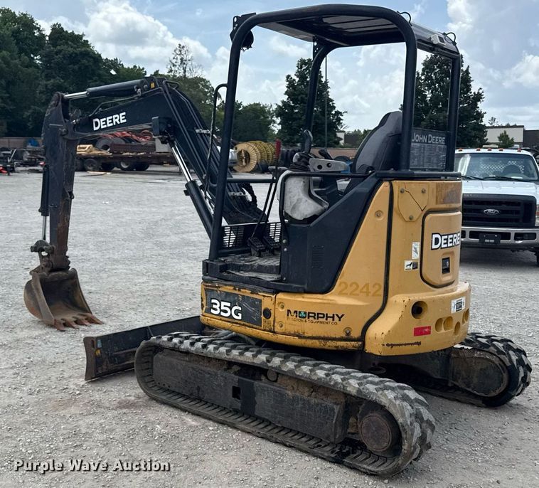 image for item DS4380 2016 John Deere 35G mini excavator