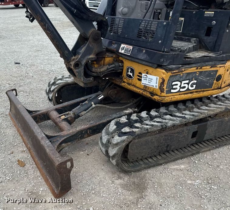 image for item DS4380 2016 John Deere 35G mini excavator