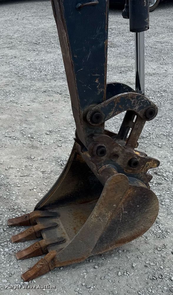 image for item DS4380 2016 John Deere 35G mini excavator