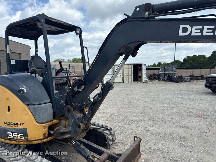 image for item DS4380 2016 John Deere 35G mini excavator